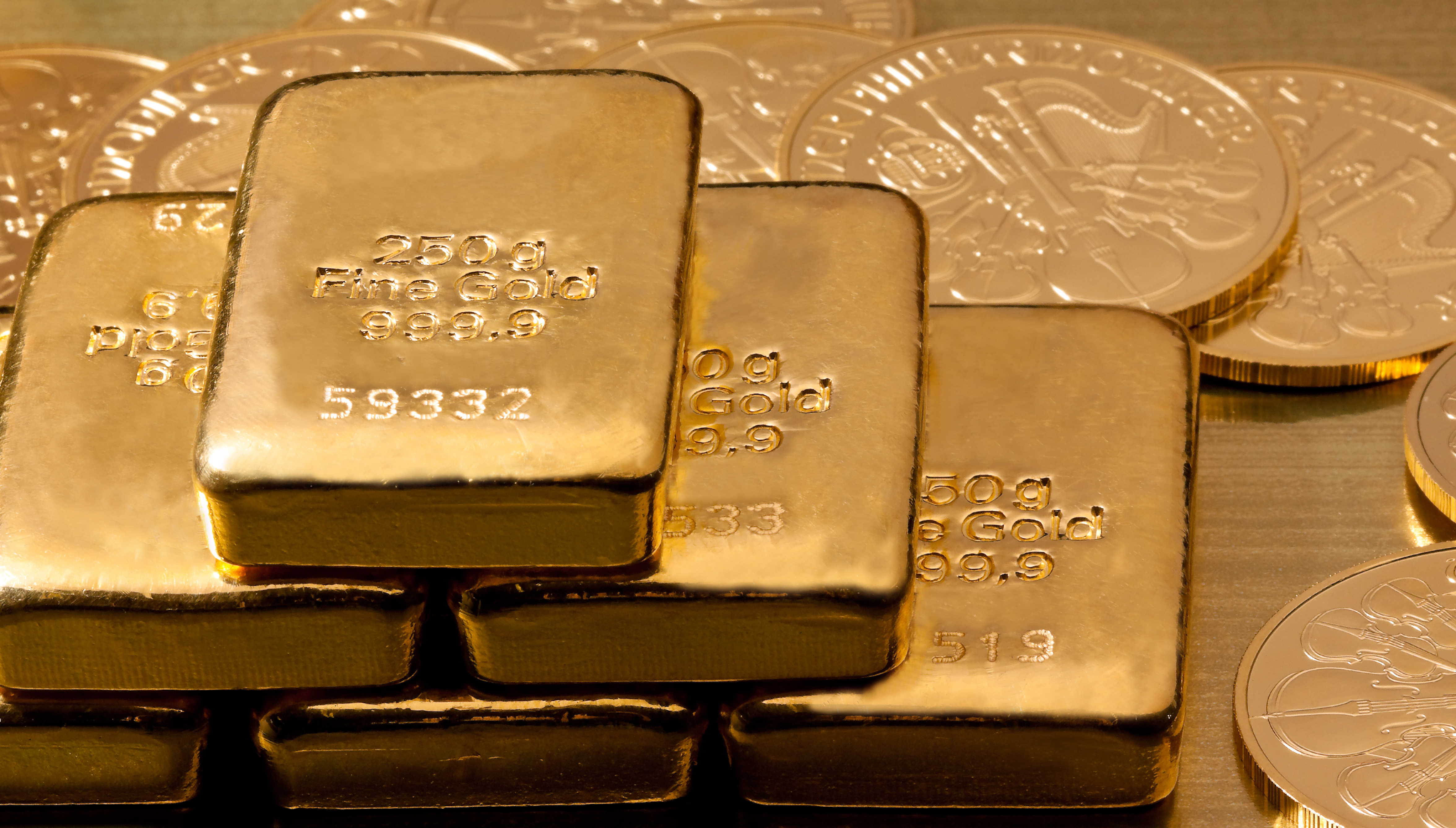 Налог с продажи золота. Банковские слитки золота. Слиток золота Россия. Слитки российского золота. Инвестиции в золото.