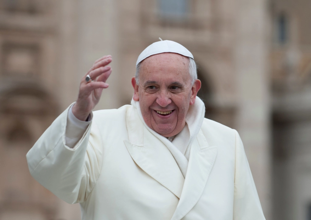 Papst Franziskus zentralisiert Geldströme Papst Franziskus