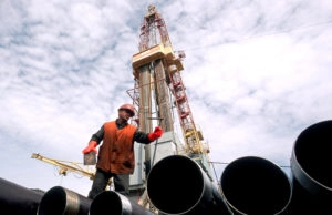 Schwacher Dollar lässt Ölpreise steigen