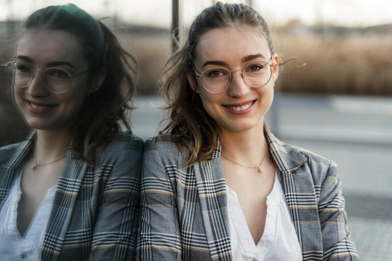 Mehr als nur Geld: Investition heißt Emanzipation Mehr als nur Geld Investition heißt Emanzipation