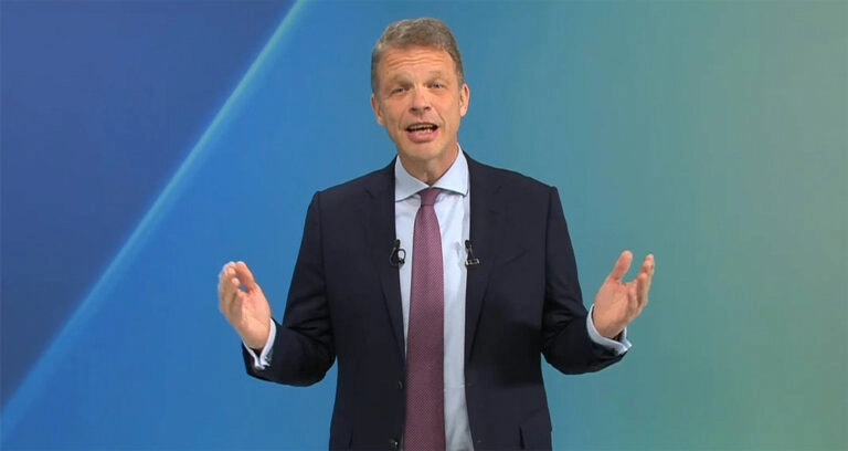 Deutsche Bank Sewing