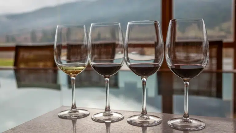 300-Milliarden-Markt Wein: Investment aus der Flasche? 300-Milliarden-Markt Wein: Investment aus der Flasche?