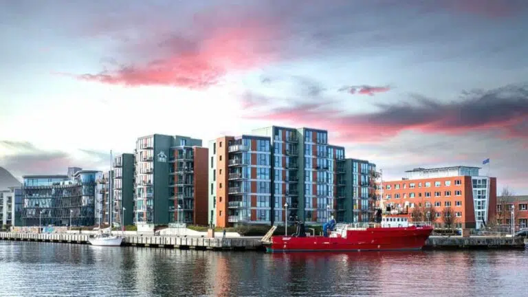 Am Immobilienmarkt ziehen düstere Wolken auf Am Immobilienmarkt ziehen düstere Wolken auf