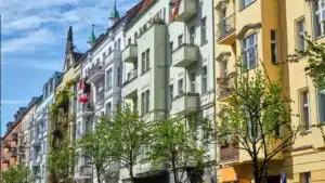 Frauen sollten Immobilien kaufen!