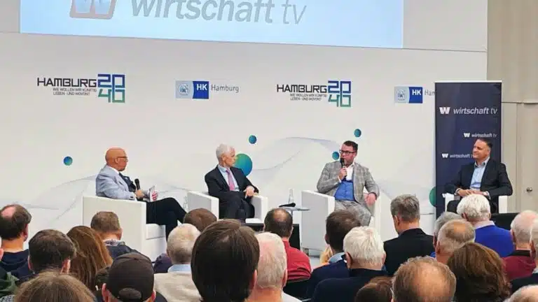 Expertenrunde beim wirtschaft tv Panel zieht Besucher an Expertenrunde beim wirtschaft tv Panel zieht Besucher an