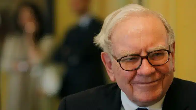 Warren Buffett: Reserven erreichen mit 189 Milliarden US-Dollar Rekord Warren Buffett: Reserven erreichen mit 189 Milliarden US-Dollar Rekord