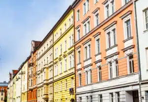 Immobilienmarkt: Kaufpreise stabil, Mieten steigen