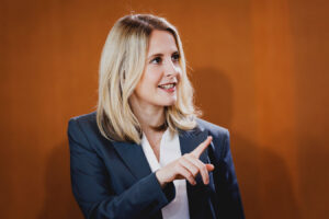 Ministerin Hubertz plant Halbierung der Baukosten