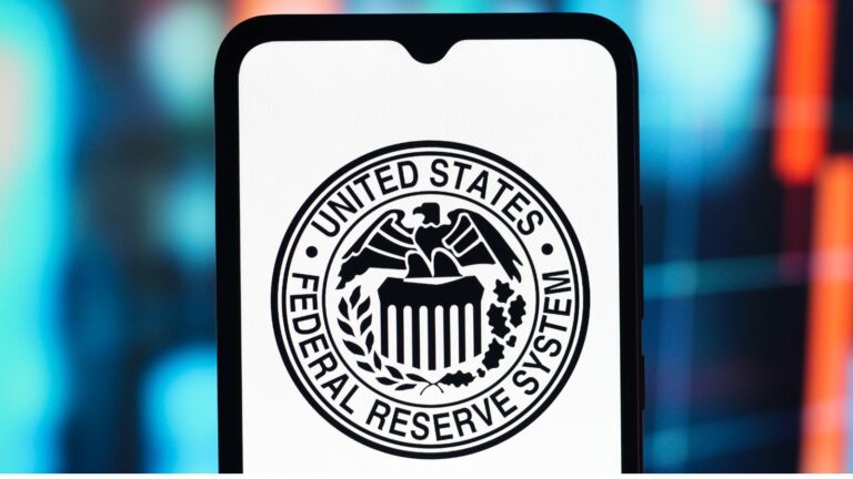 Fed-Tag: Realzinsen und Dollar drücken Gold auf Rekord – Implikationen für Sachwerte