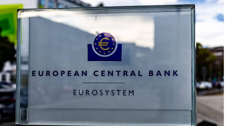 EZB vor großem Umbruch: Rennen um Spitzenposten startet