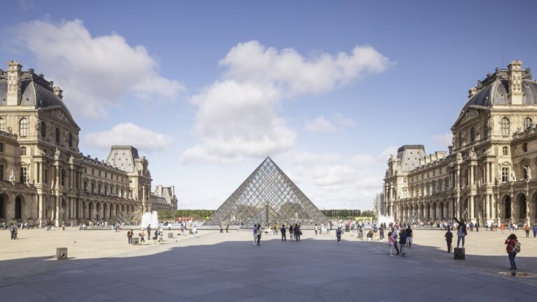 Fünf weitere Festnahmen im Musée du Louvre-Juwelenraub