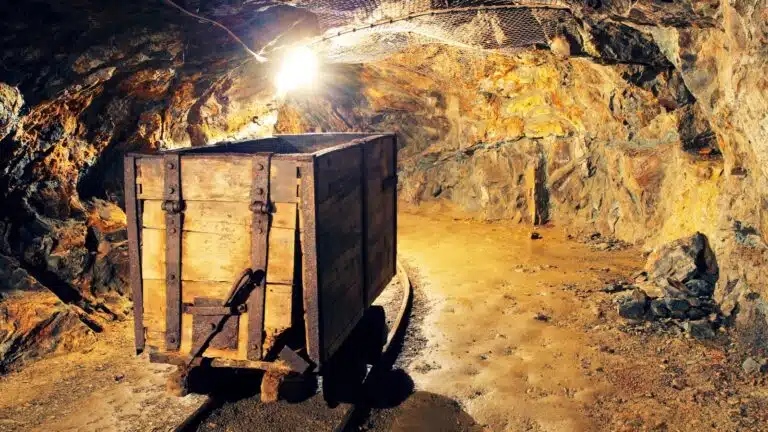Selbst Gold fällt: Märkte schalten in den Krisenmodus: Risk-off-Bewegung erfasst Aktien, Rohstoffe und sichere Anlagen